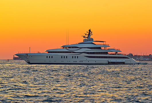 Guidelines for Superyachts on the Gold Coast