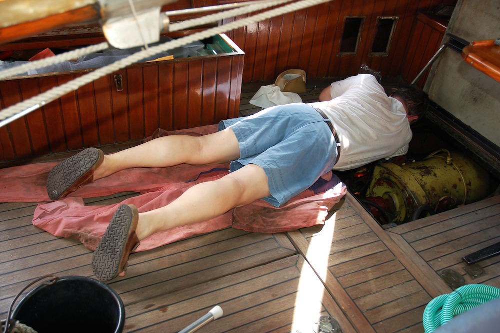 5 Reasons Why You Should Leave Boat Maintenance Jobs to the Professionals