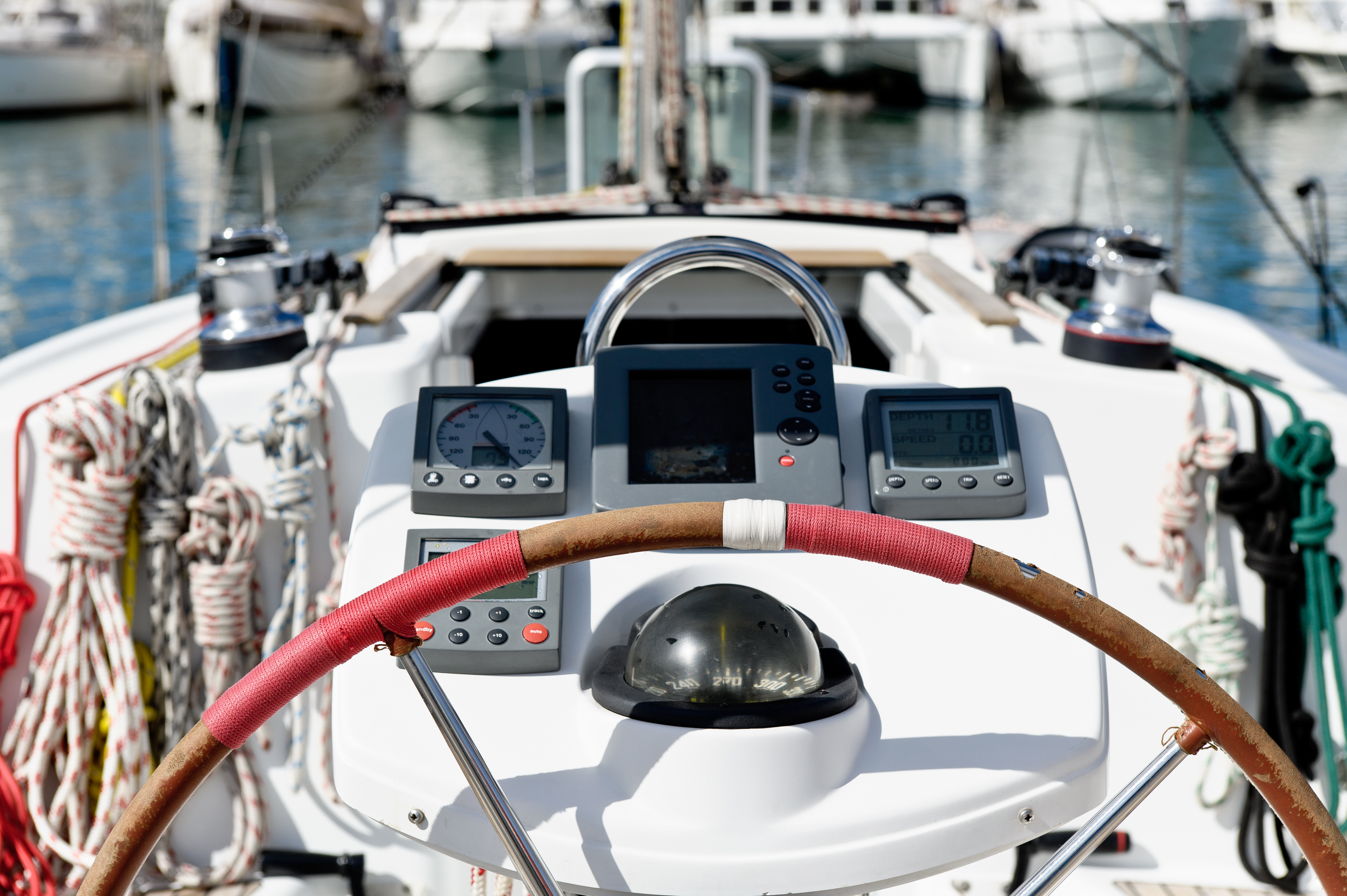 7 Most Popular Power Boat Gadgets
